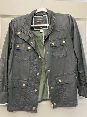 J. CREW Womens Relaxed Fit Boyfriend Field Jacket Olive Green. Size M petite.